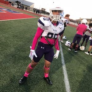 Meet your Posher, Devin